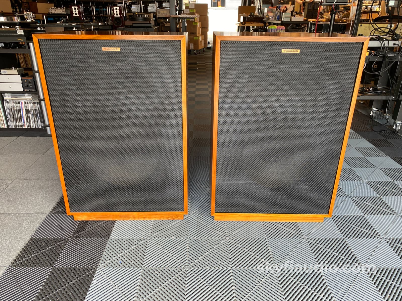 Klipsch Cornwall Vintage Speakers - Near Mint Survivor Set Wow