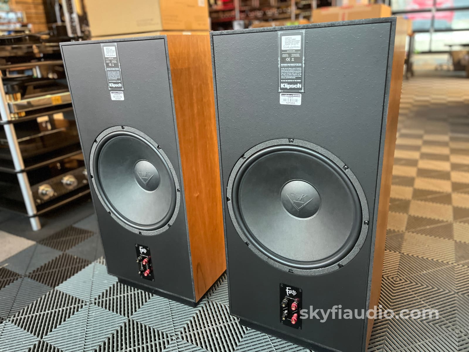 Klipsch Forte Loudspeakers - Pre-Loved - Discontinued Cherry Finish Speakers