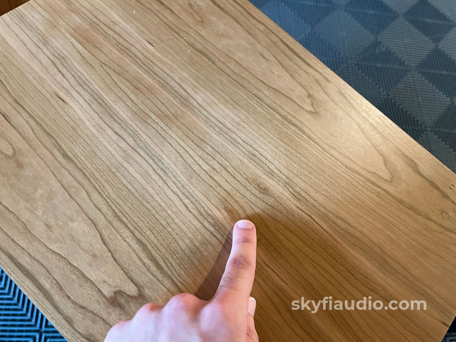 Klipsch Forte Loudspeakers - Pre-Loved - Discontinued Cherry Finish Speakers