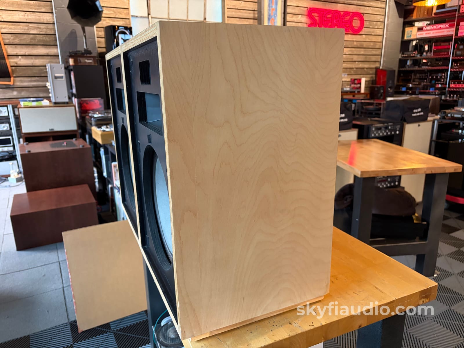 Klipsch Heresy I HBR - Lightly Sanded Original Finish Speakers