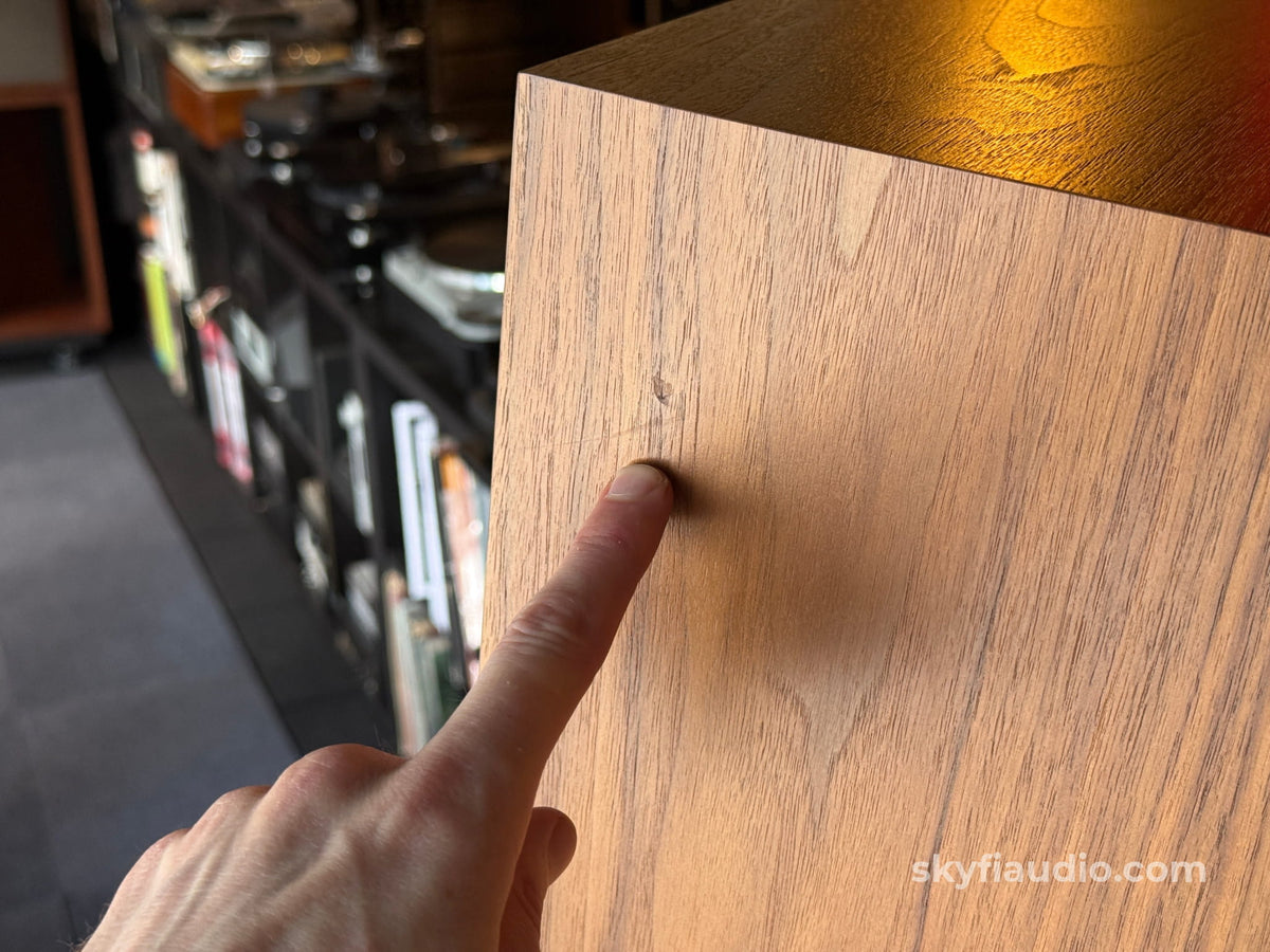 Klipsch Heresy IV Speakers American Walnut- Pre-Loved - Speakers