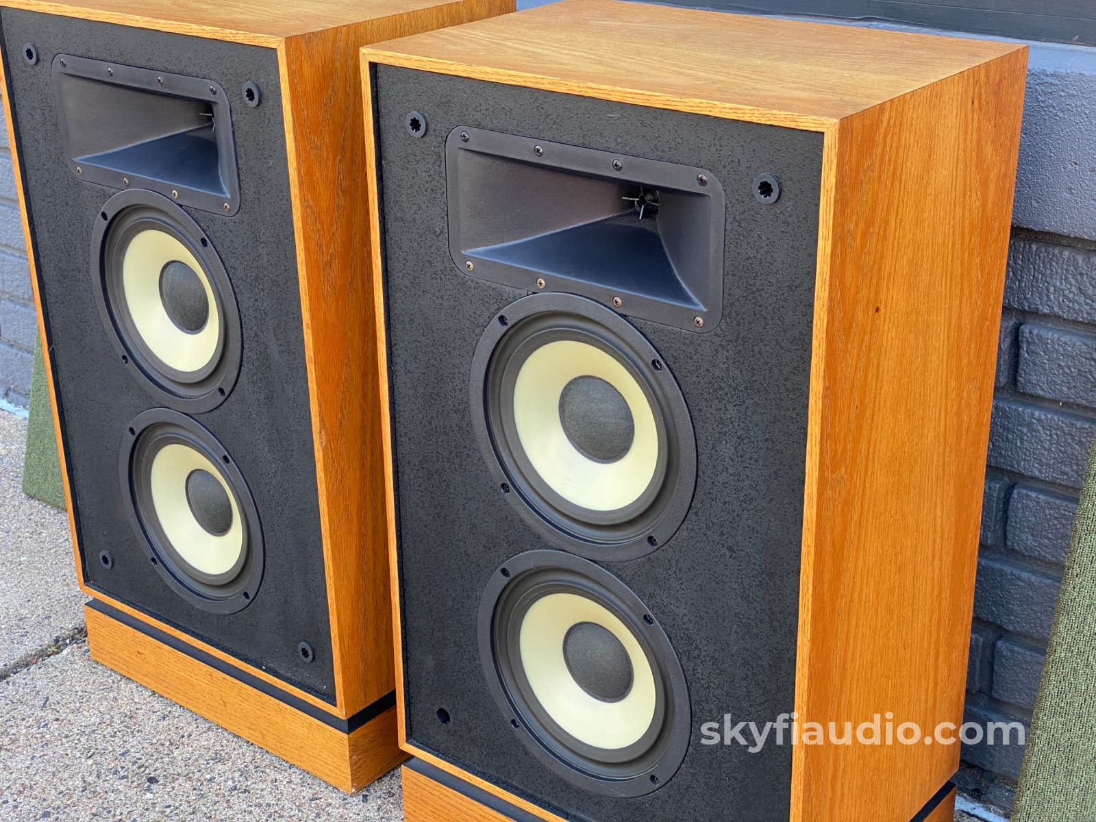 Klipsch Kg4 Vintage Speakers In Oak - Serviced