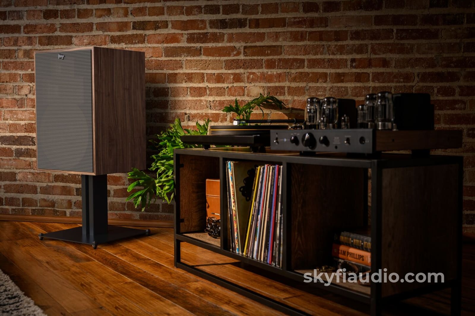 Klipsch KS Series Loudspeaker Stands - For Heresy Accessory