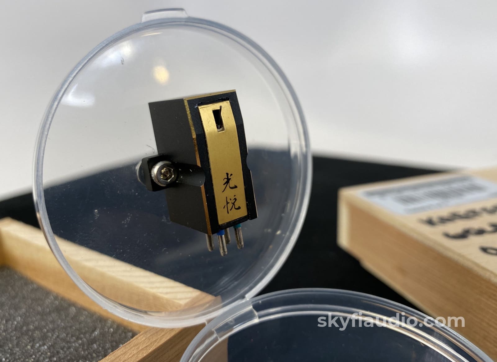 Koetsu Black Goldline Low Output Mc (Moving Coil) Phono Cartridge - Handmade In Japan