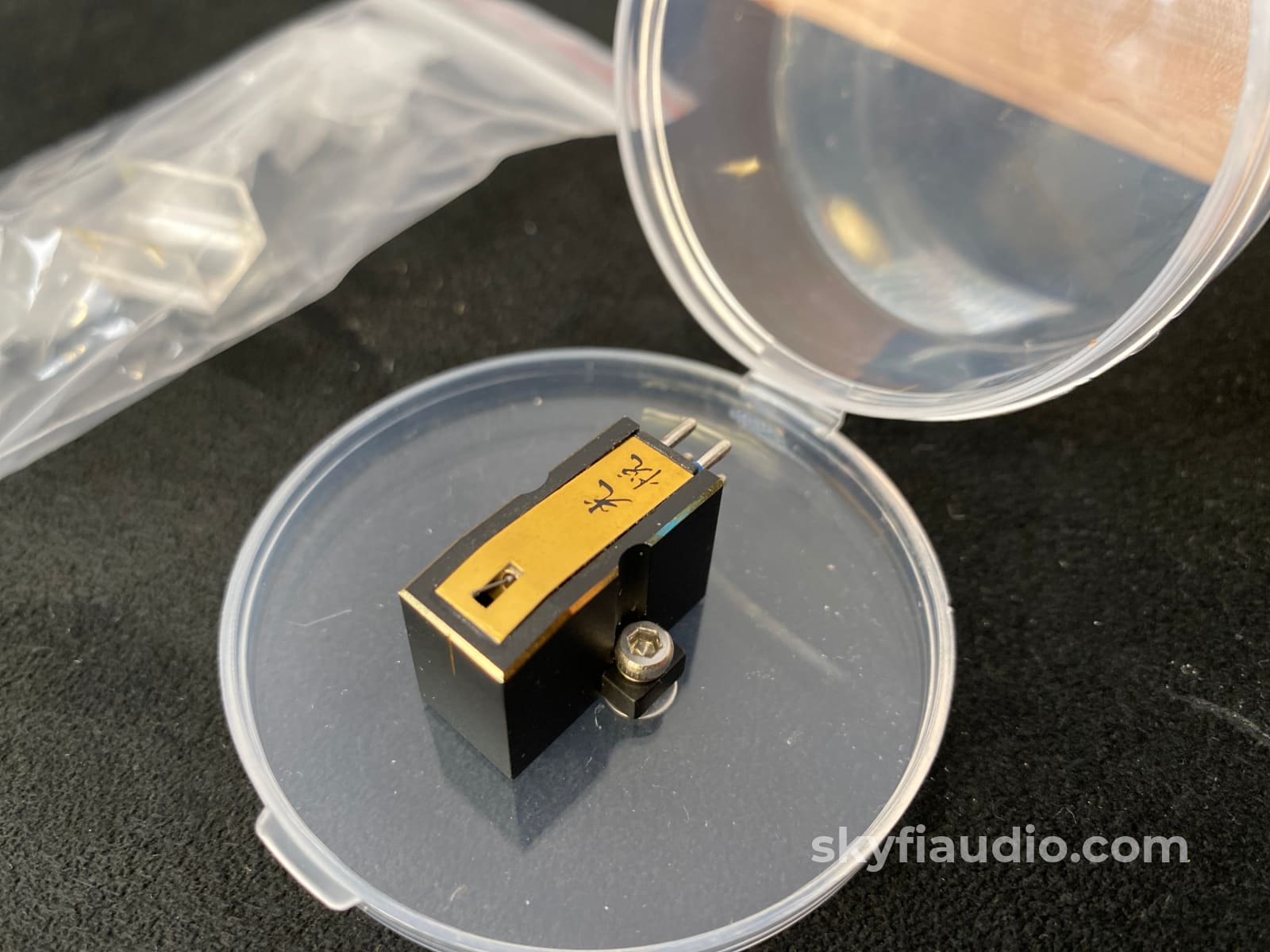 Koetsu Black Goldline Low Output Mc (Moving Coil) Phono Cartridge - Handmade In Japan