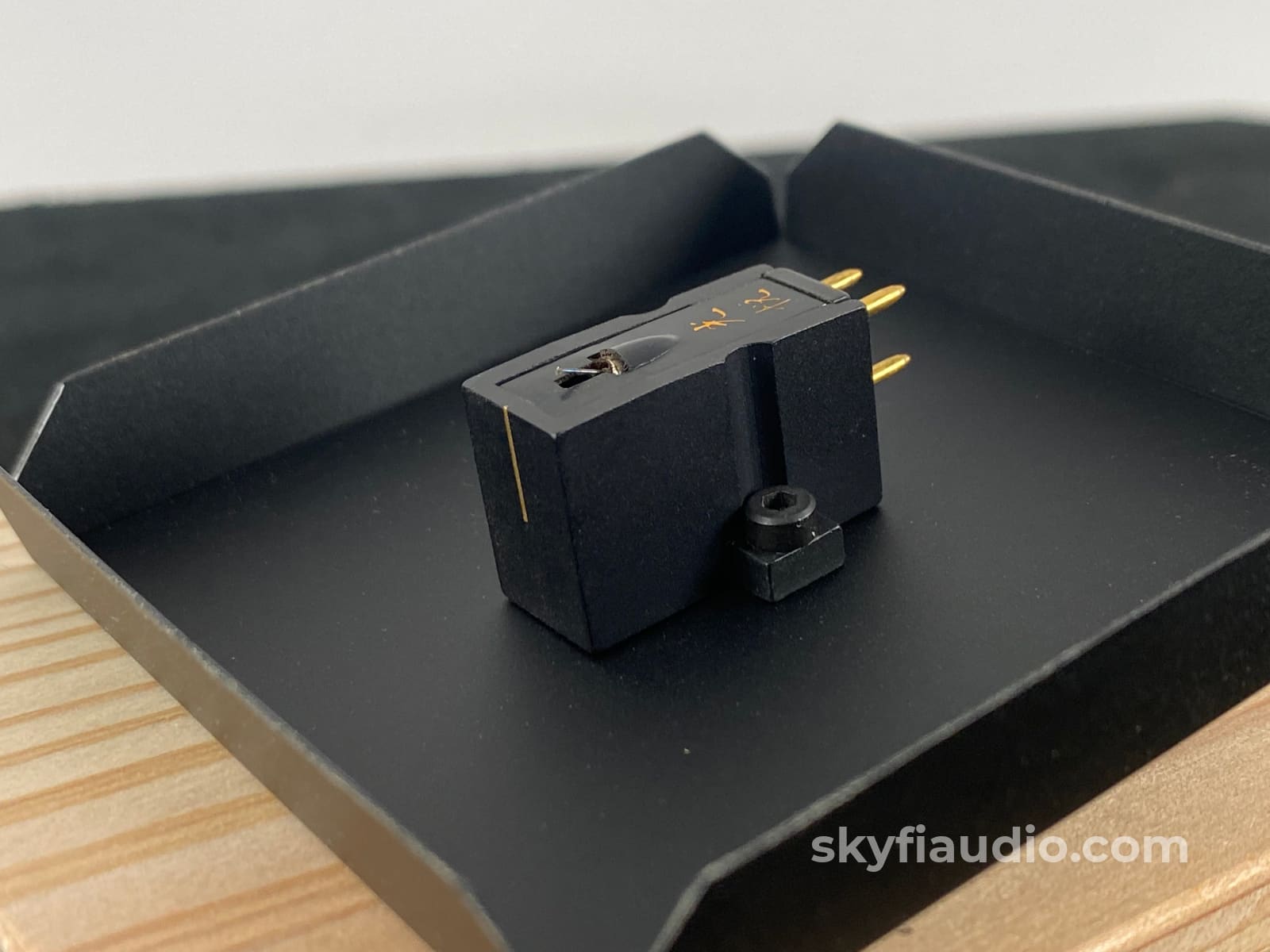 Koetsu Black Mc Phono Cartridge - Light Use