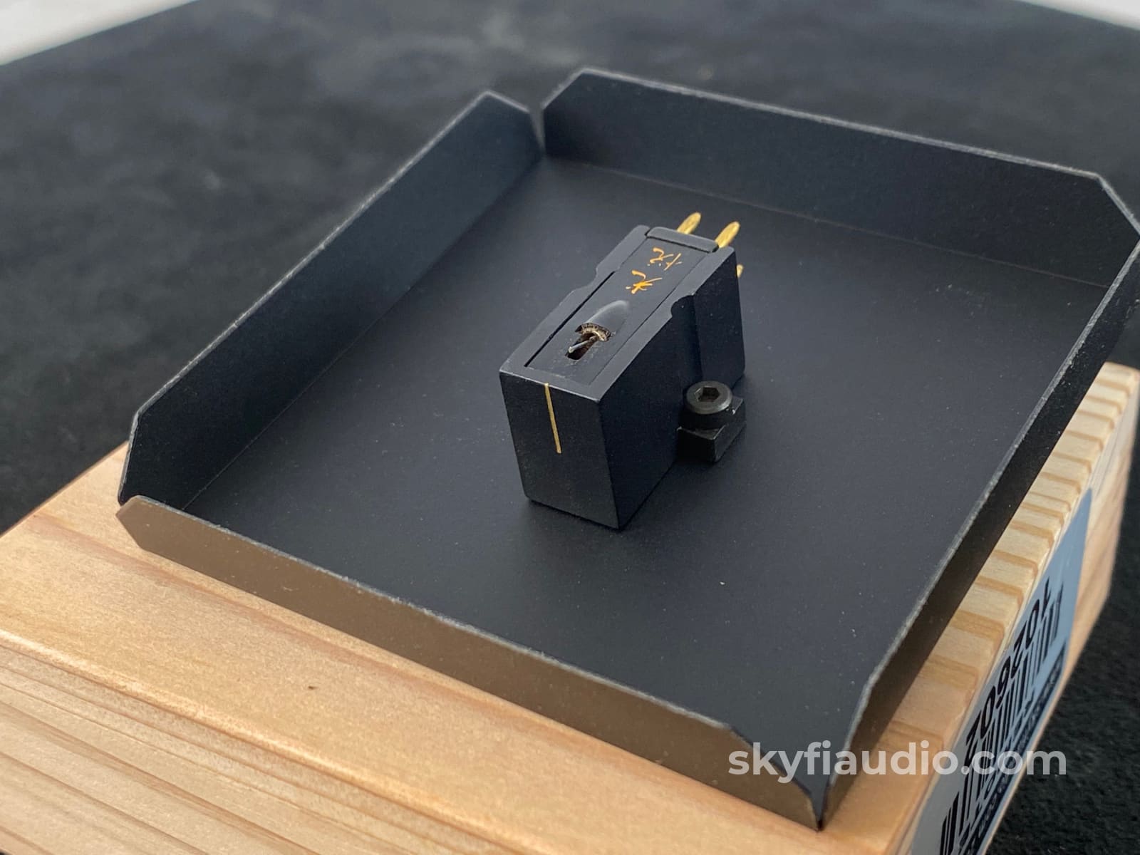 Koetsu Black Mc Phono Cartridge - Light Use