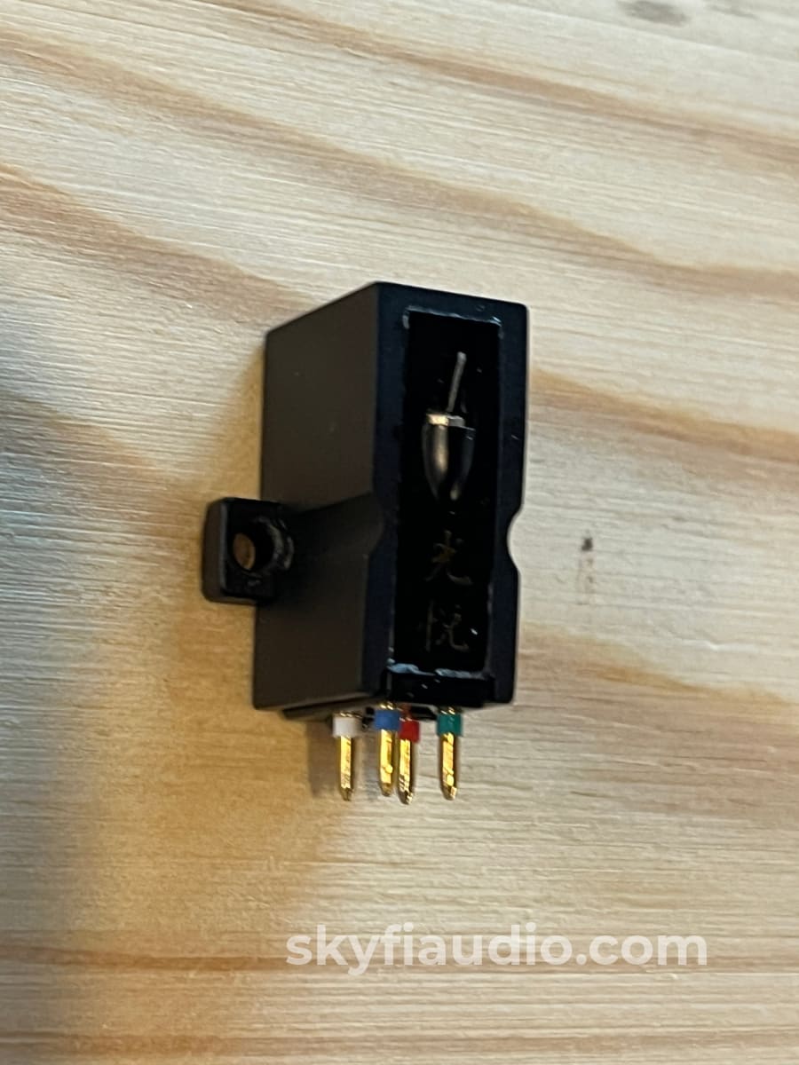 Koetsu Black MC Phono Cartridge - Serviced Phono Cartridge