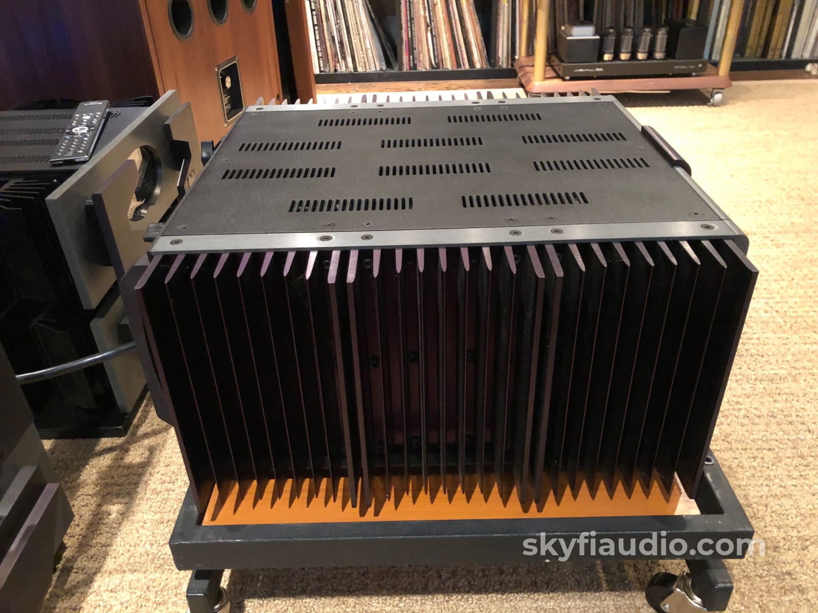 Krell Fpb-300 Amplifier - Class A Powerhouse! 300W At 8 Ohms 1200W 2