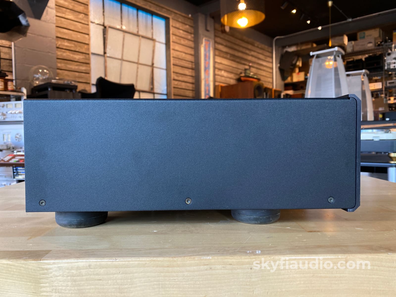 Krell Kav-250A Solid State Stereo Amplifier