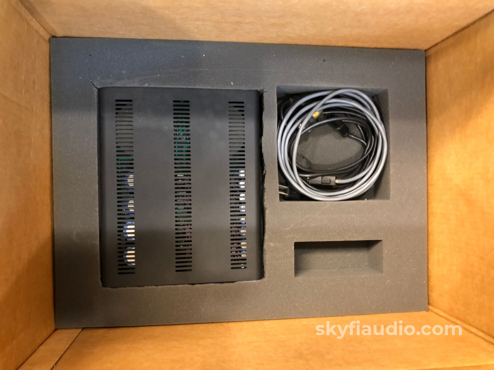 Krell Kbl Analog Solid State Preamp W/External Power Supply - Stereophile Class A Preamplifier