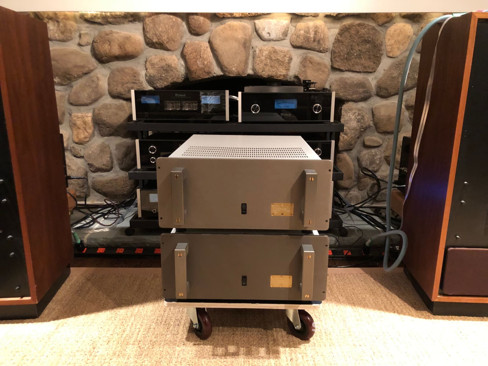 Krell Kma-200 Monoblock Solid State Power Amplifiers Class A Amplifier