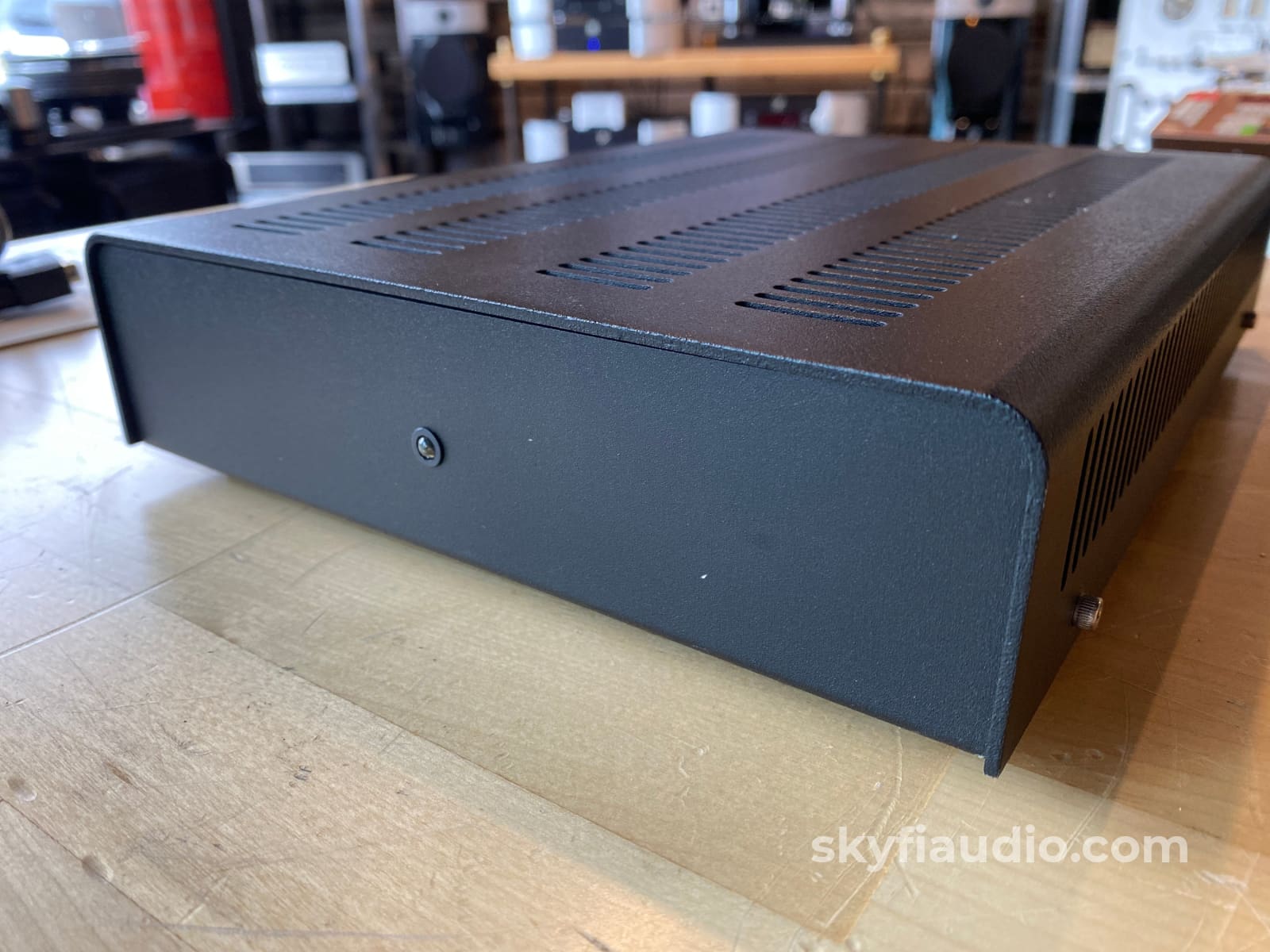 Krell Krc Preamplifier With Separate Power Supply