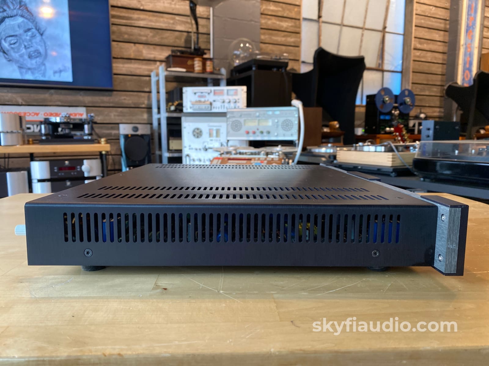Krell Krc Preamplifier With Separate Power Supply