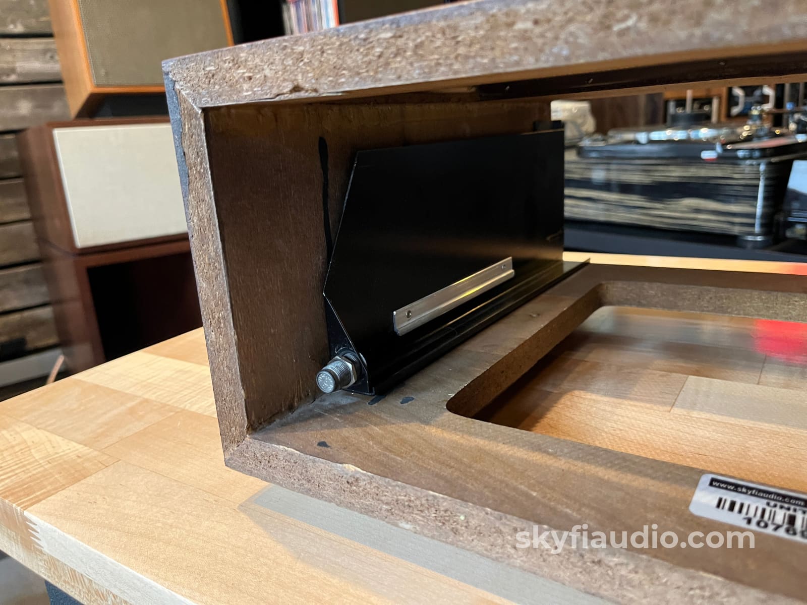 L12 Slant Foot Cabinet Cabinet w/ 12’’ Fixed Panlocs - Accessory