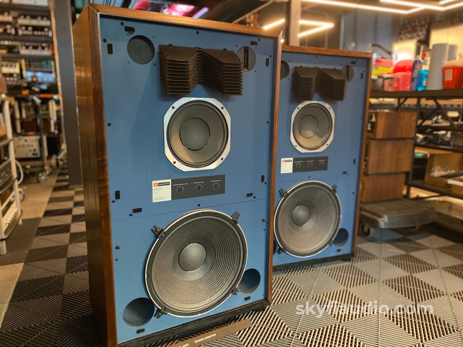 Legendary Jbl 4343 Studio Monitors Restored And Spectacular See Video Speakers