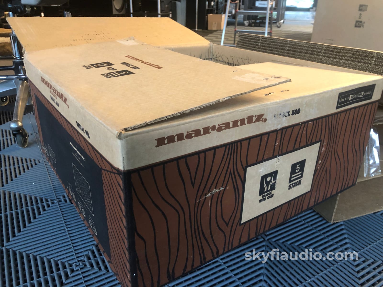 Legendary Marantz Model 500 Vintage Amplifier In The Box!