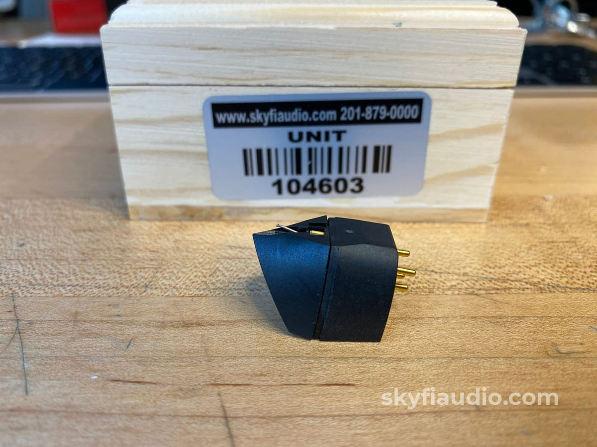 Linn Adikt Moving Magnet Cartridge Lightly Used And Perfect Phono