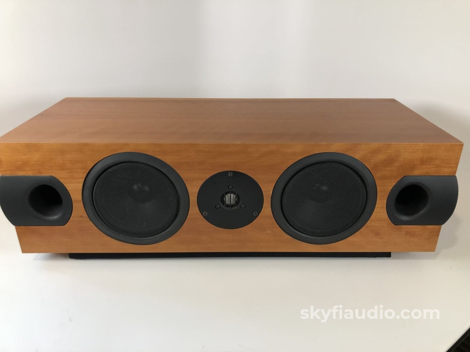 Linn Av5120 Center Channel Speaker Beautiful Cherry Wood Finish Speakers