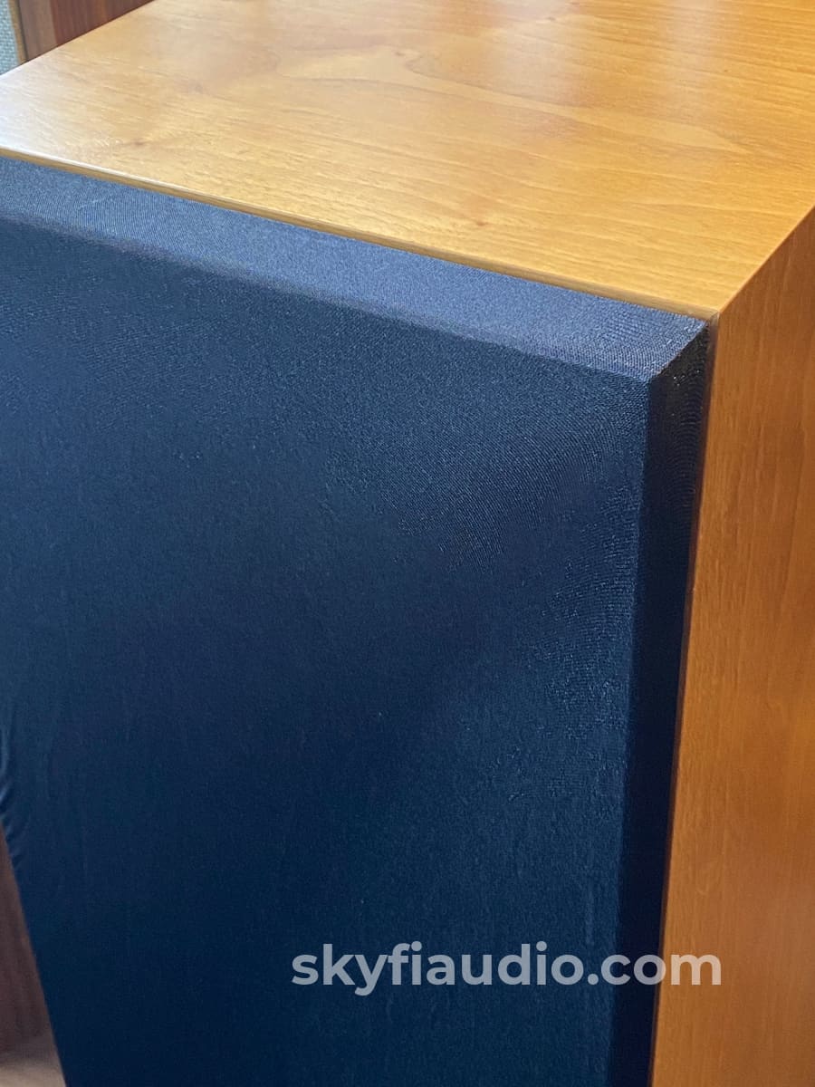 Linn Keltik Speakers + 4 Klout Amps W/ Aktiv Xo Cards