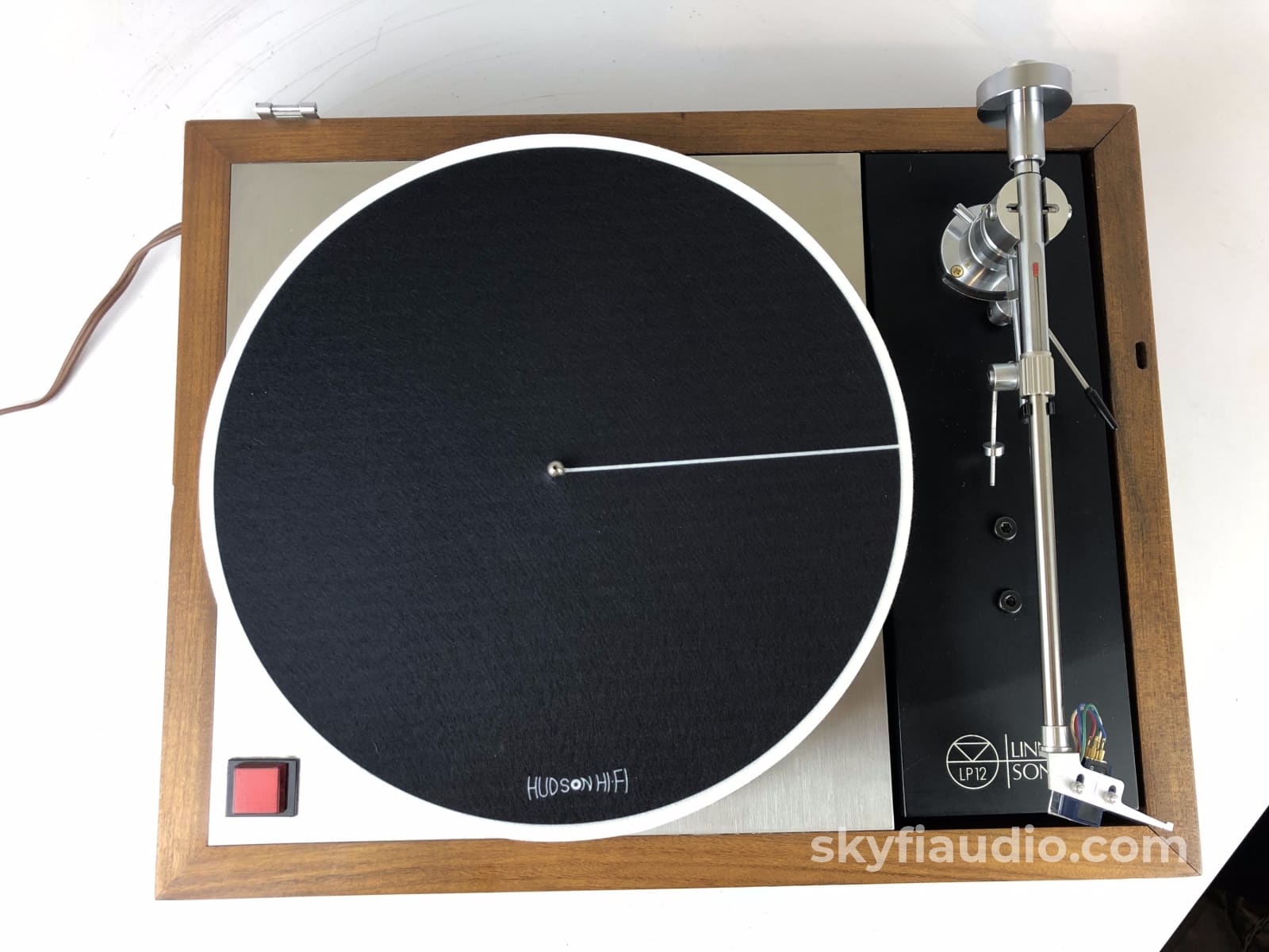 Linn Lp12 Classic Turntable With Luxman Tonearm And New Sumiko Cartridge