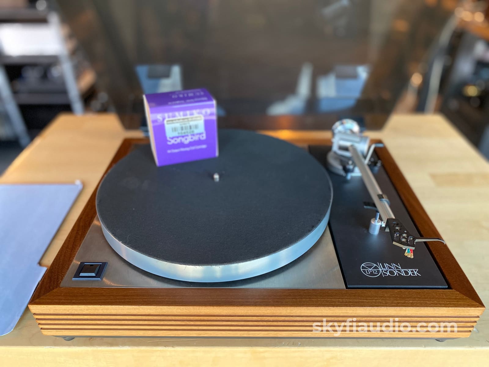Linn Lp12 Transcription Turntable With Ittok Arm And New Sumiko Songbird