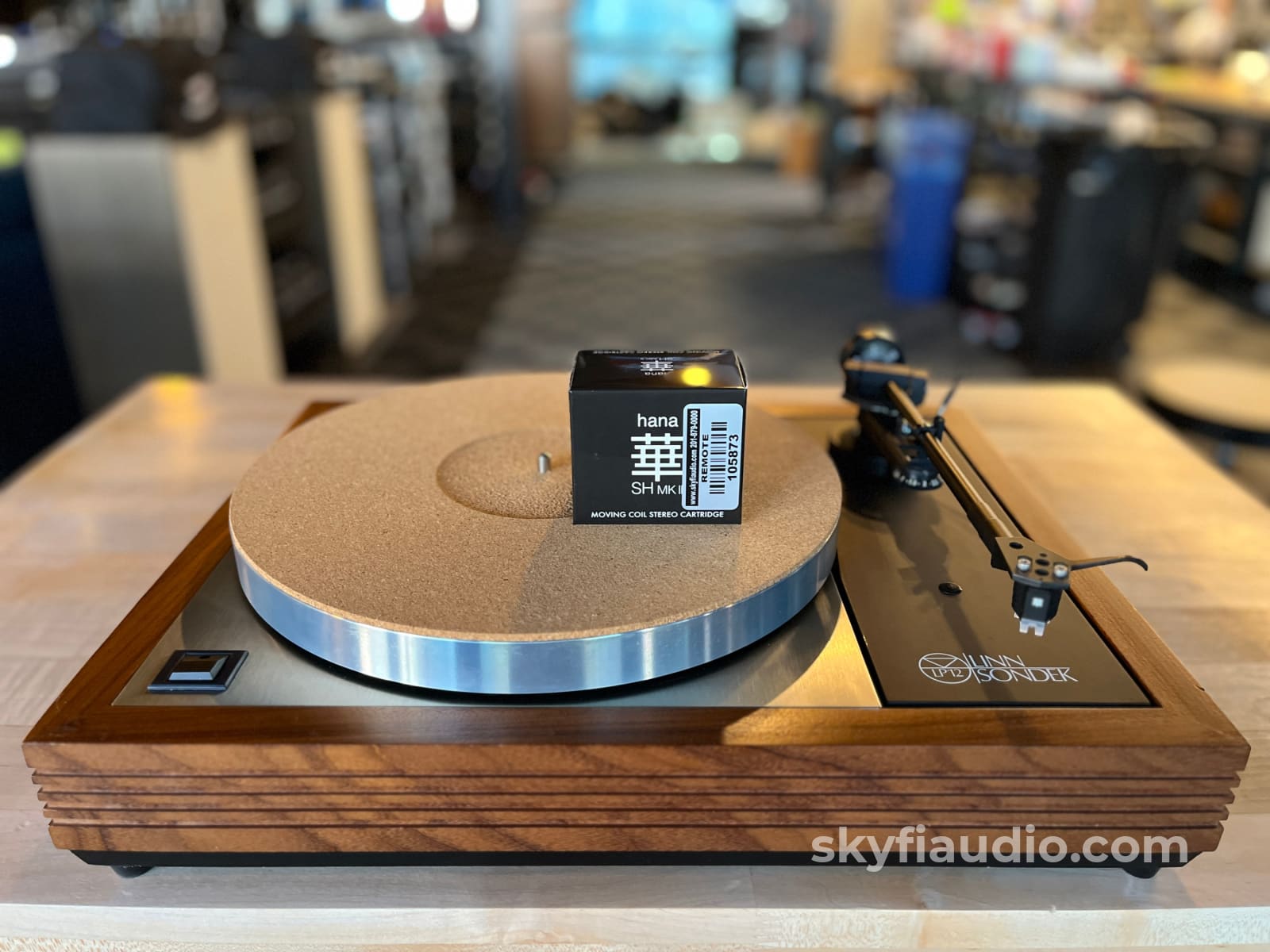 Linn LP12 Turntable - W/ New Hana SH MKII MC Phono Cartridge - Service
