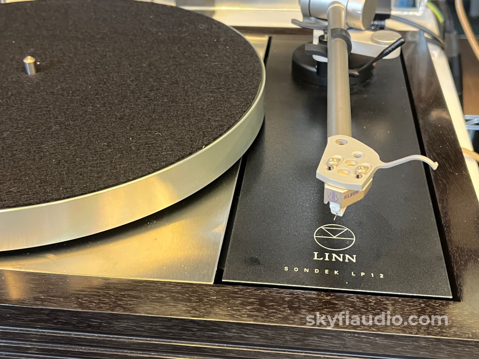 Linn LP12 Turntable - W/ Upgrades + Lyra Kleos Cartridge - Turntable