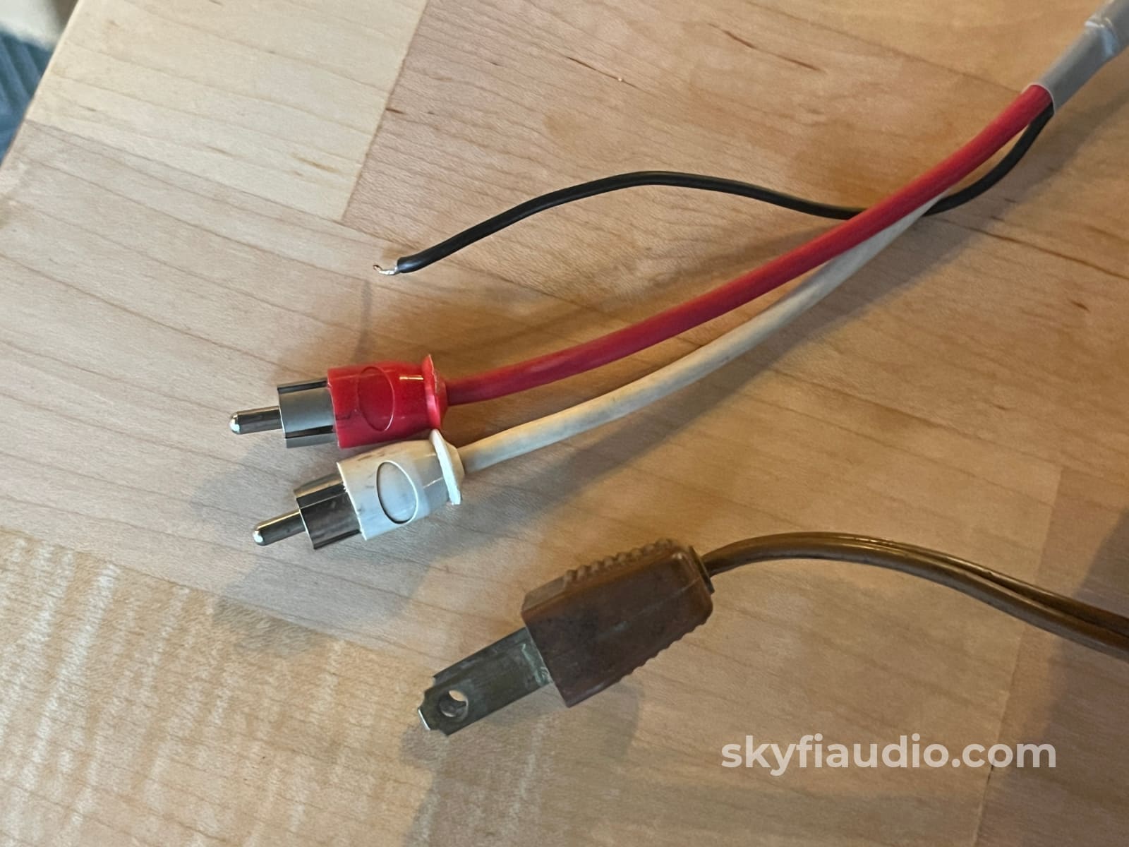 Linn LP12 vintage Turntable w/ Luxman TA-1 Arm + Sumiko MM Cartridge Turntable