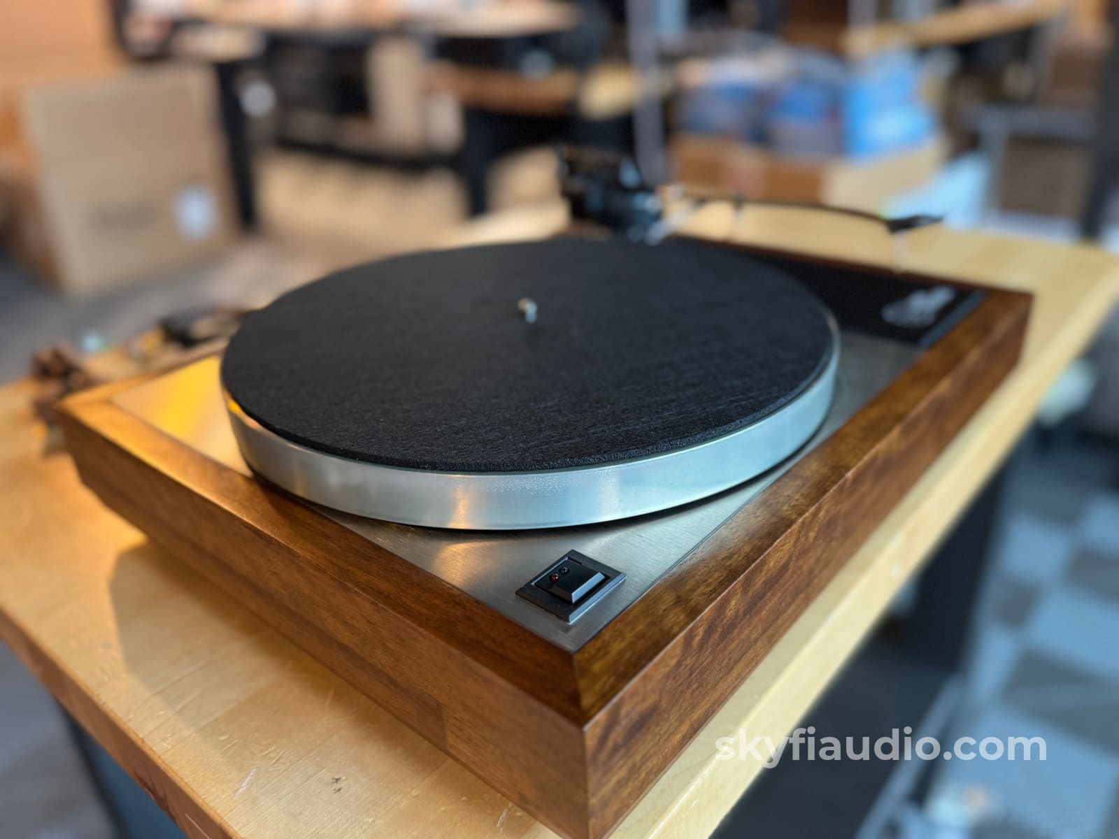 Linn Lp12 Vintage Turntable With Upgrades And Sme Tonearm