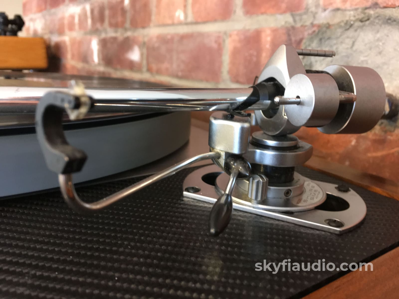 Linn Lp12 With Sme 3009 Tonearm And New Grado Cartridge Turntable