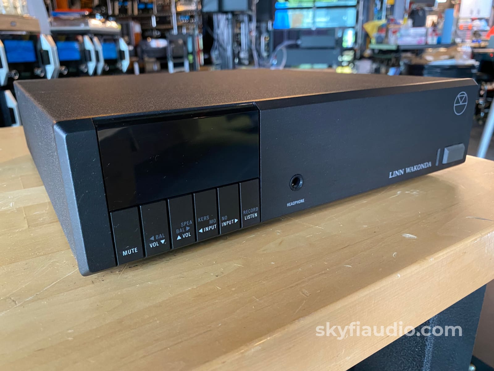 Linn Wakonda Preamplifier With Remote