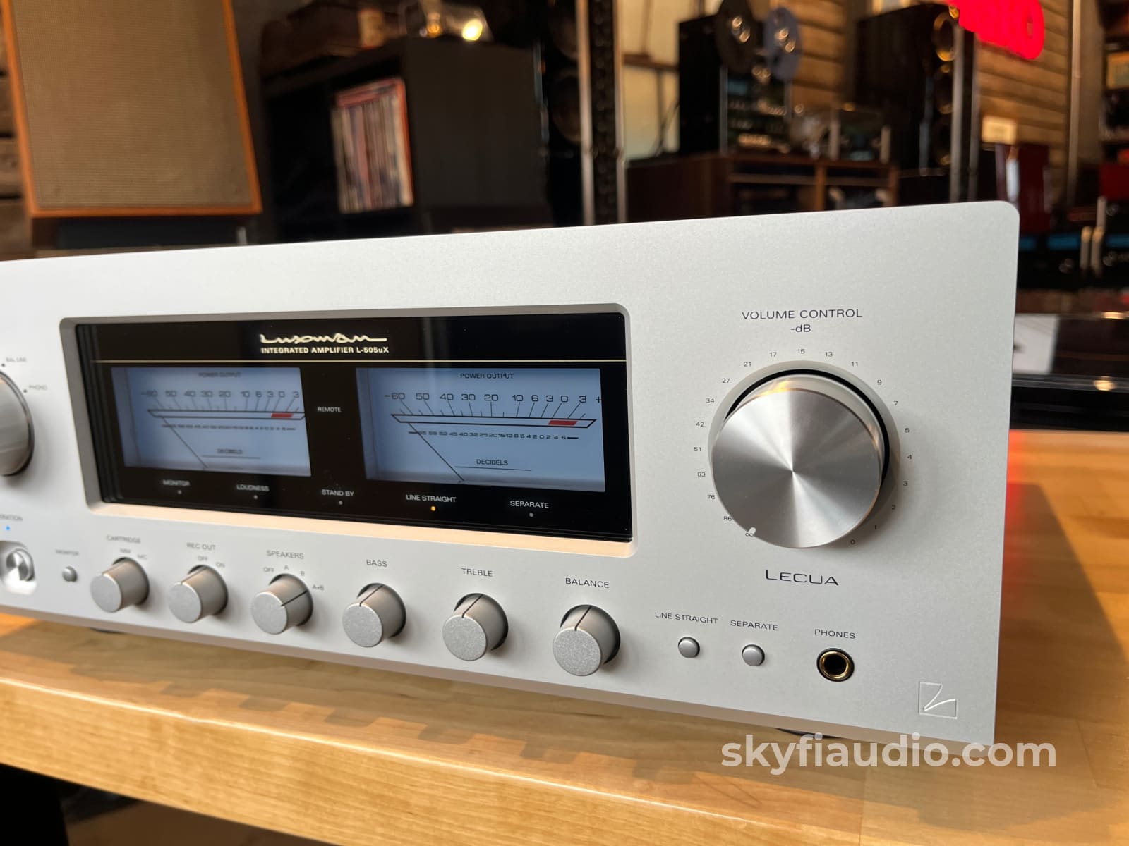 Luxman L-505uX Integrated Amplifier - 100 Watts W/ Remote - Amplifier