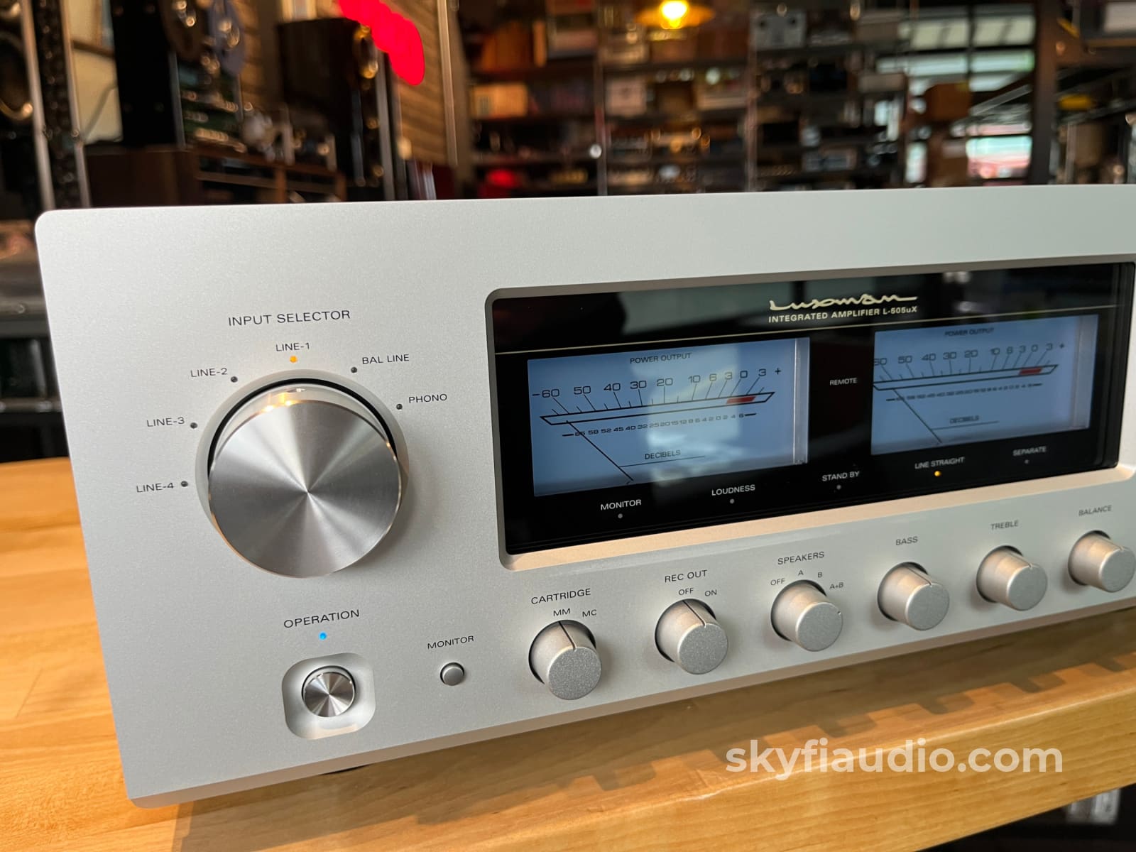Luxman L-505uX Integrated Amplifier - 100 Watts W/ Remote - Amplifier