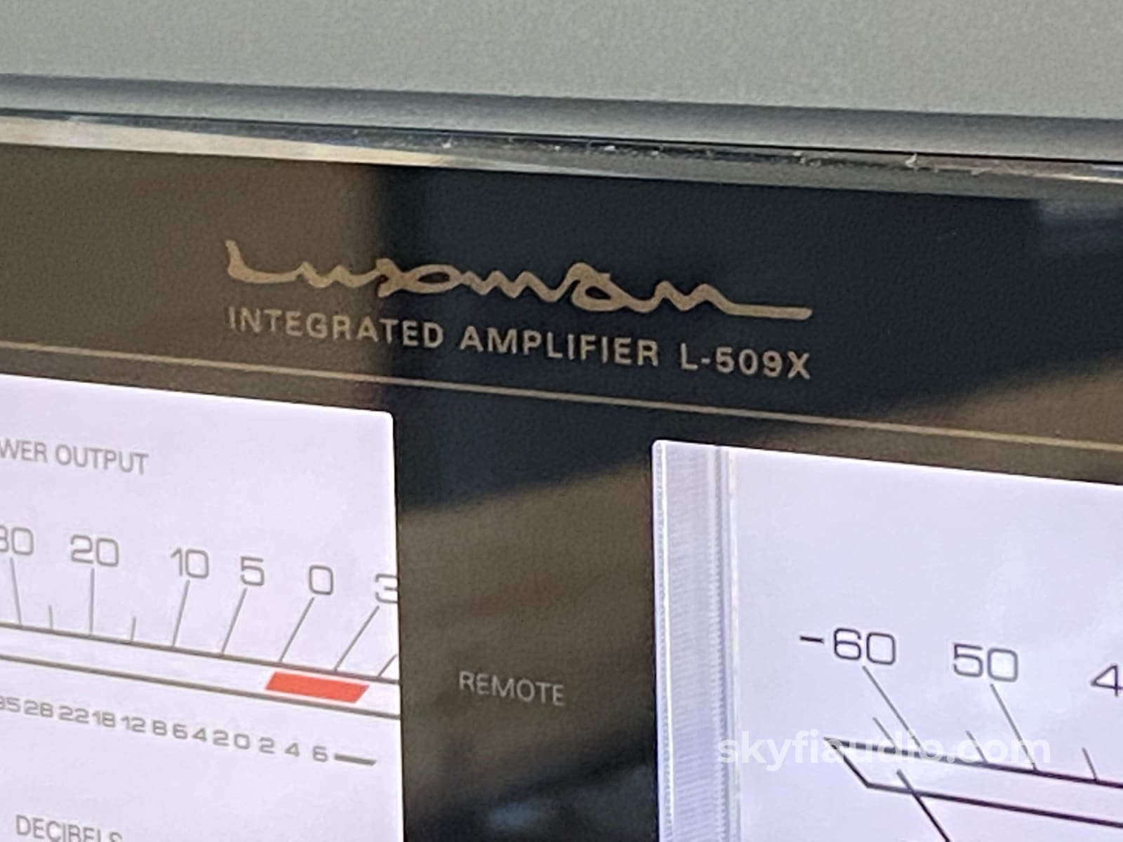Luxman L-509X Solid State Integrated Amplifier - Demo And Complete