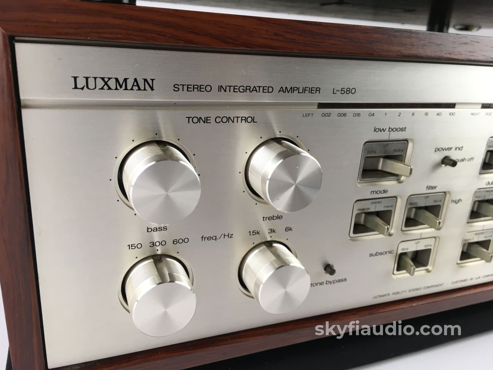 Luxman L-580 Integrated Amplifier And T-400 Tuner