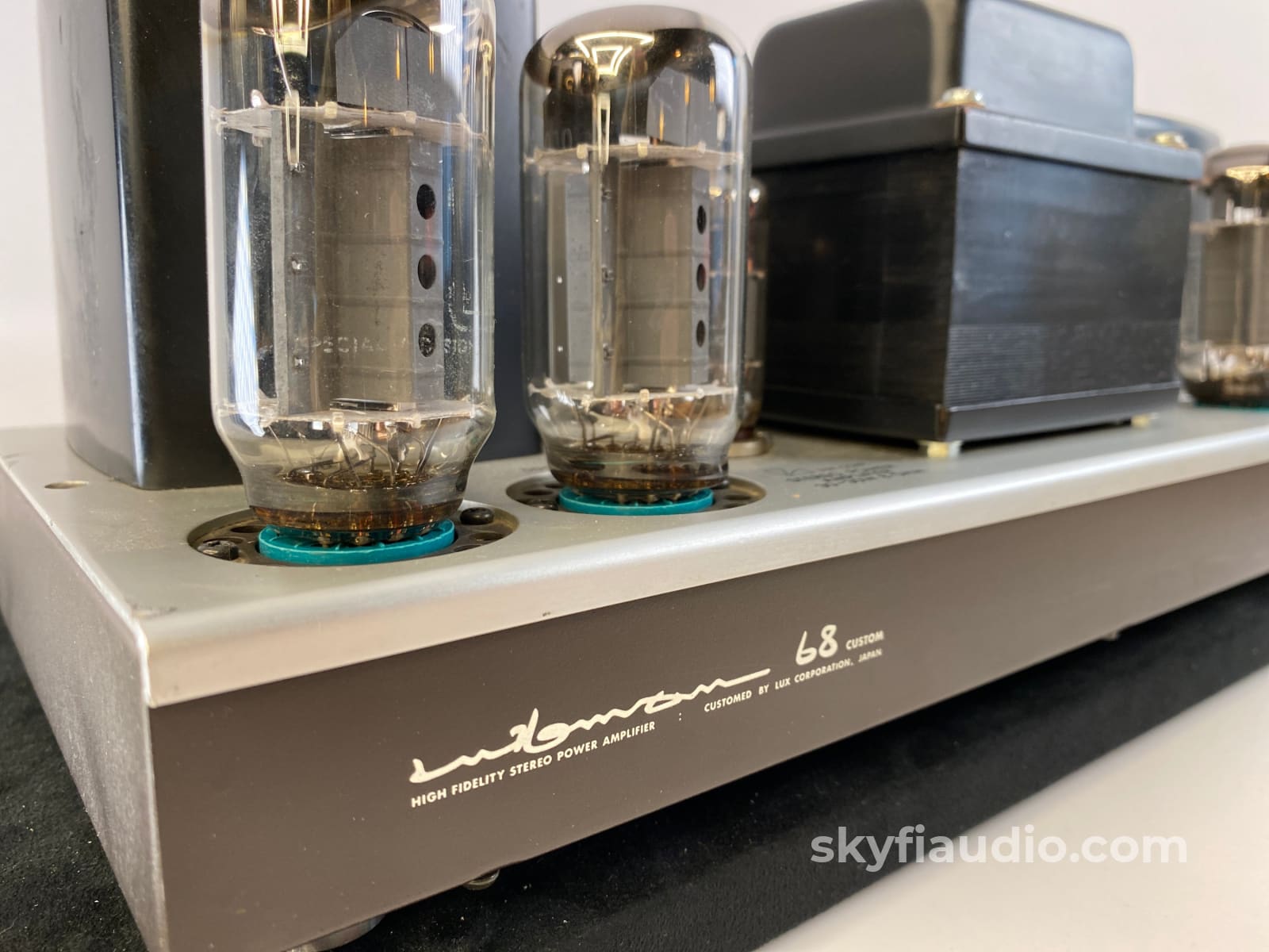 Luxman Mq68C - Custom 68 Tube Amplifier With Official Luxman/Nec Tubes