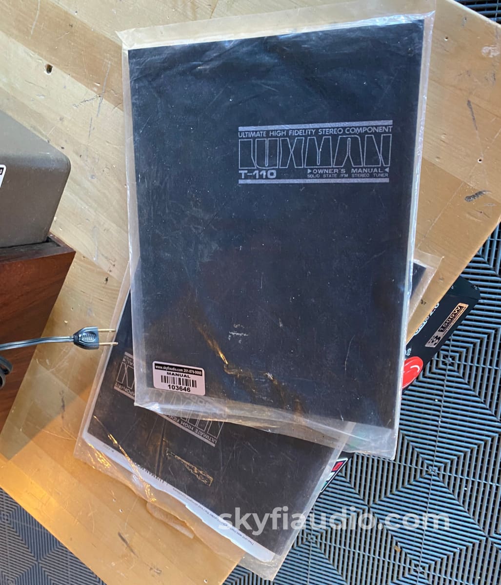 Luxman Vintage Stereo System - Amp Preamp And Tuner Skyfi Curated