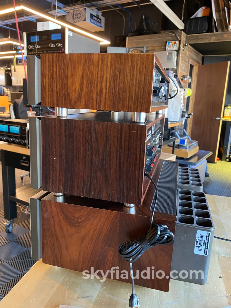 Luxman Vintage Stereo System - Amp Preamp And Tuner Skyfi Curated