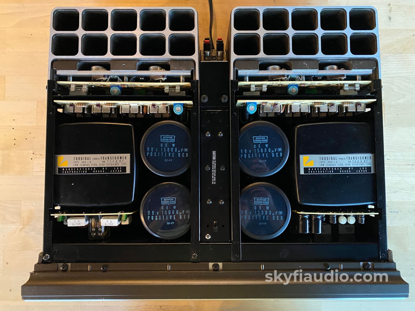 Luxman Vintage Stereo System - Amp Preamp And Tuner Skyfi Curated