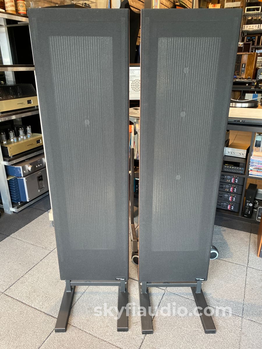 Magnepan Lrs Magnetic Planar Speakers With Stands Complete Set