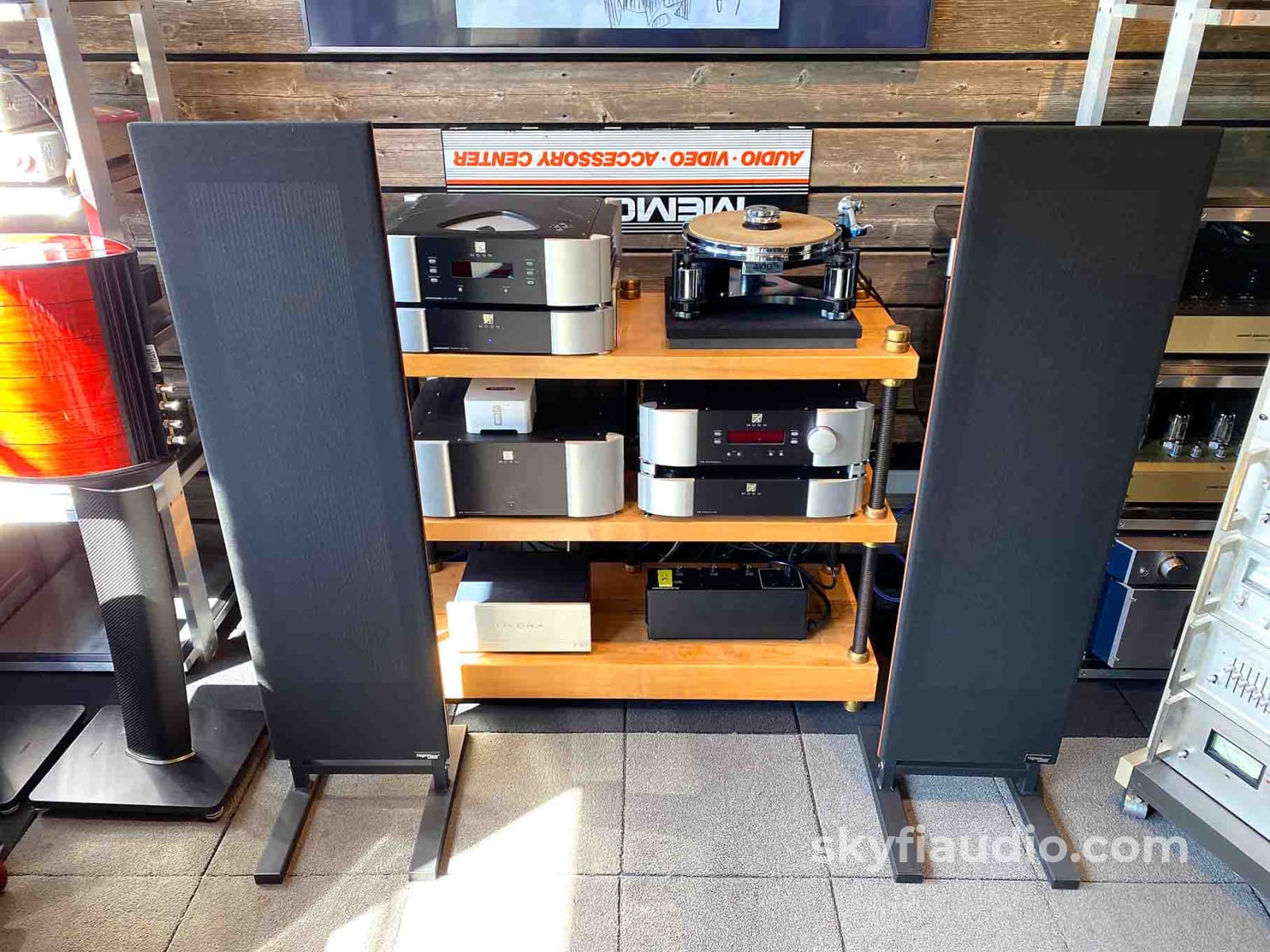 Magnepan Lrs Magnetic Planar Speakers With Stands Complete Set