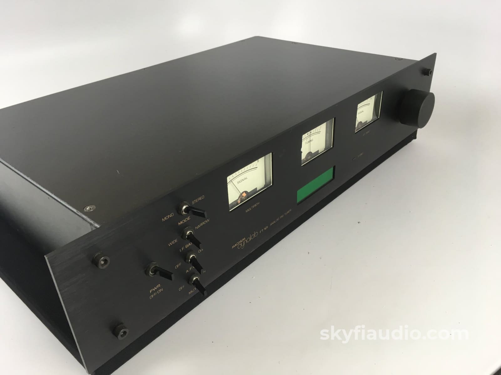 Magnum Dynalab Ft-101 Digital/Analog Reference Fm Tuner