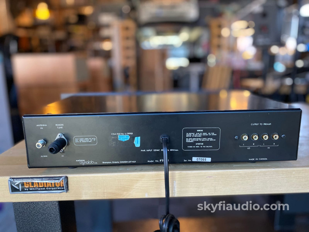 Magnum Dynalab Ft-101 Digital/Analog Reference Fm Tuner W/St-2 Antenna