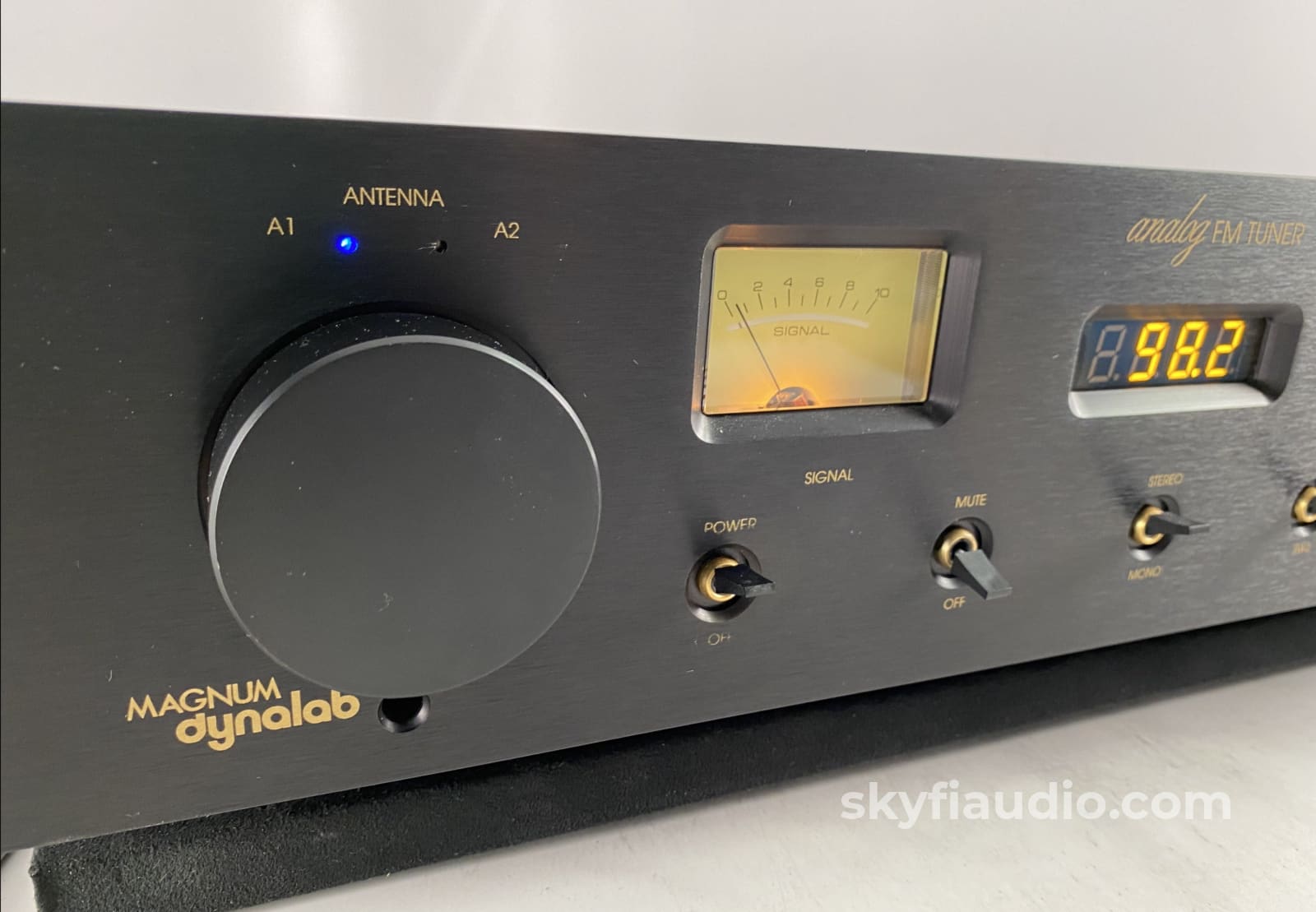 Magnum Dynalab Md 102 Analog Fm Tuner