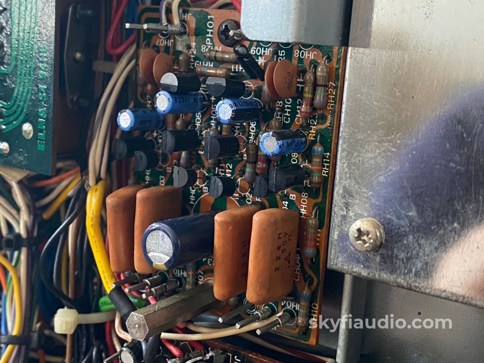 Marantz 2325 Vintage Stereophonic Receiver - Full Skyfi Restoration Integrated Amplifier