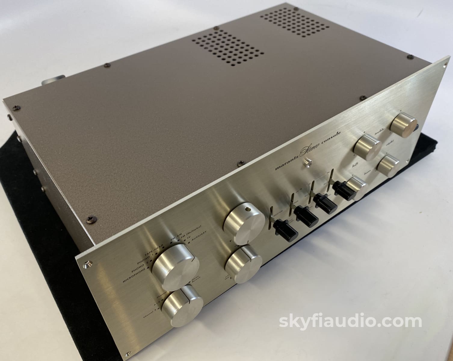 Marantz Model 7 Vintage Tube Preamp - Full Restoration And Gorgeous Preamplifier