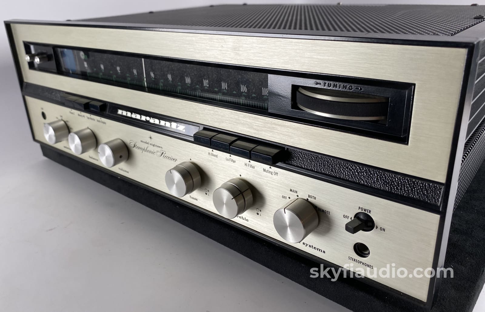 Marantz Model Eighteen (18) Stereophonic Receiver Integrated Amplifier