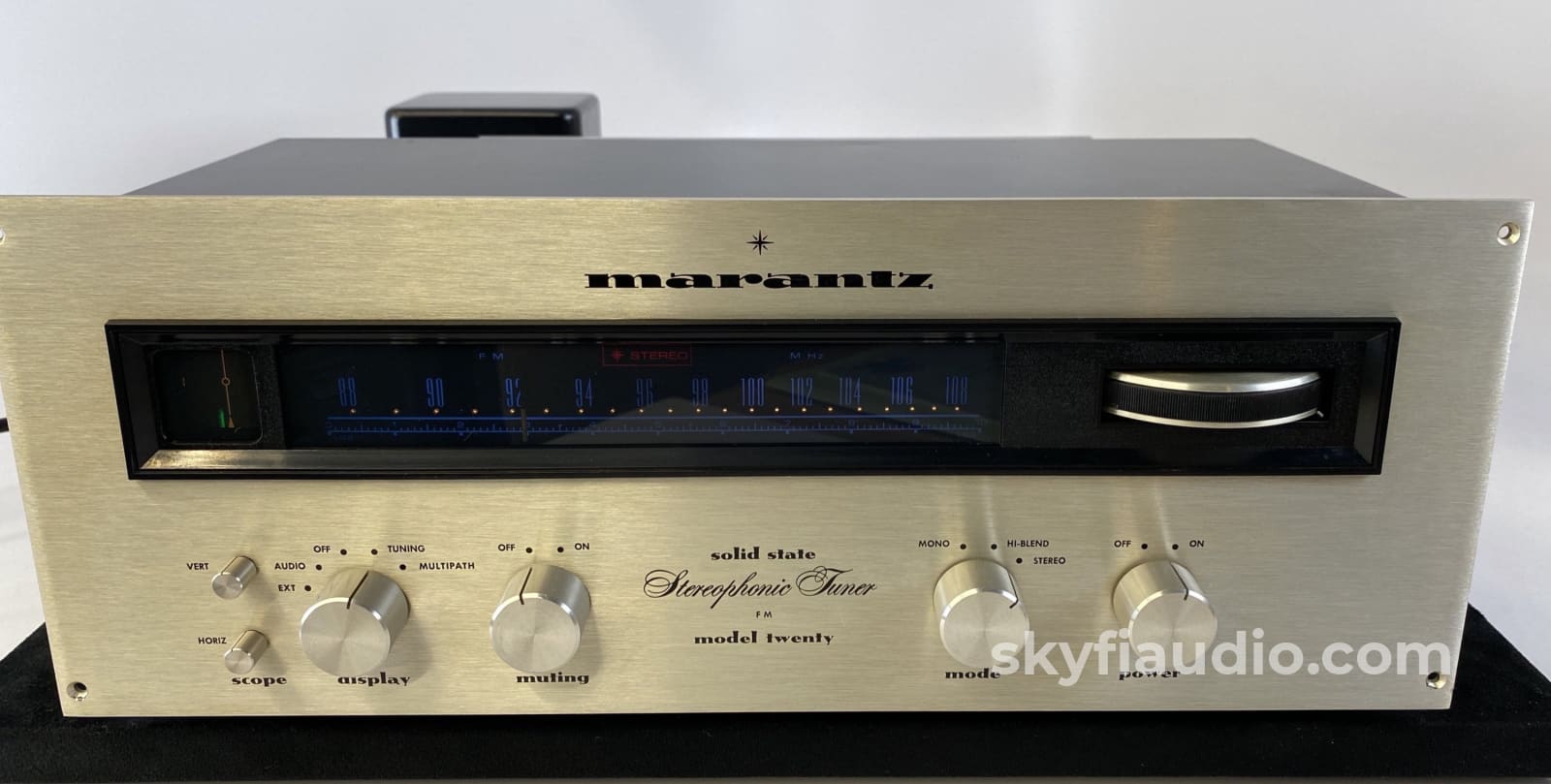 Marantz Model Twenty (20) Vintage Fm Tuner With Scope In Outstanding Condition