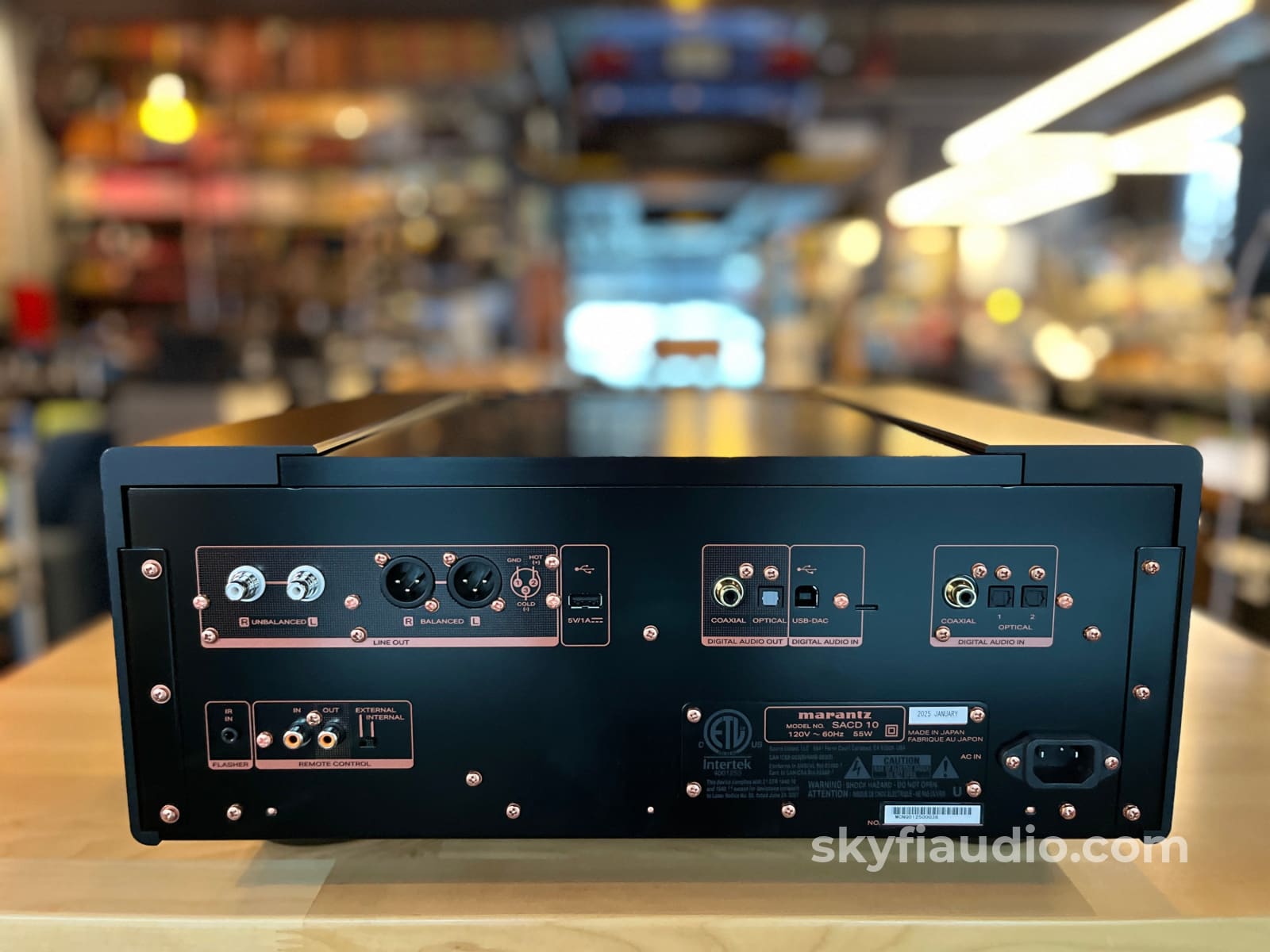 Marantz SACD 10 Reference SACD Player - Factory Refurbished B-Stock CD + Digital